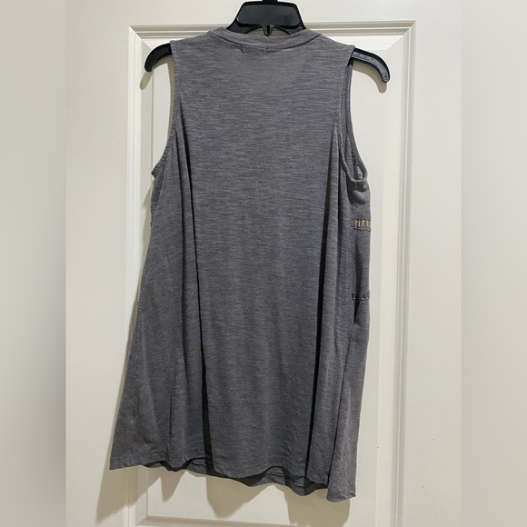 Eyeshadow Gray Sleeveless tunic - Picture 2 of 3